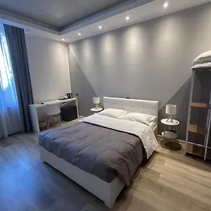 ** Oda ve Kahvaltı Magnolia İtalya